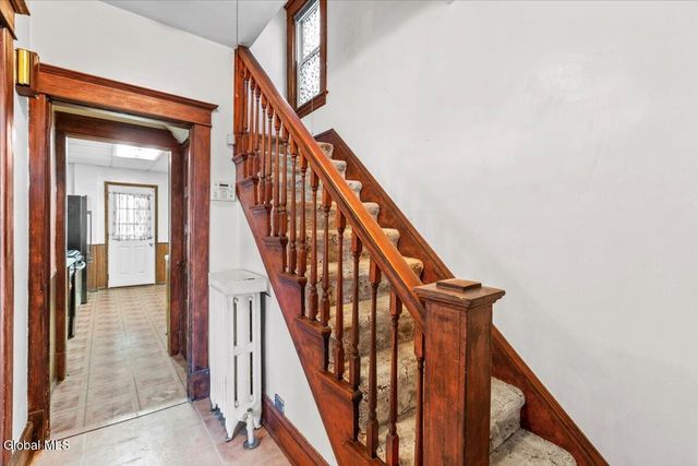 15 Alden Avenue, Albany, NY 12209