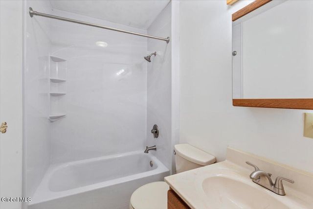 15 Alden Avenue, Albany, NY 12209