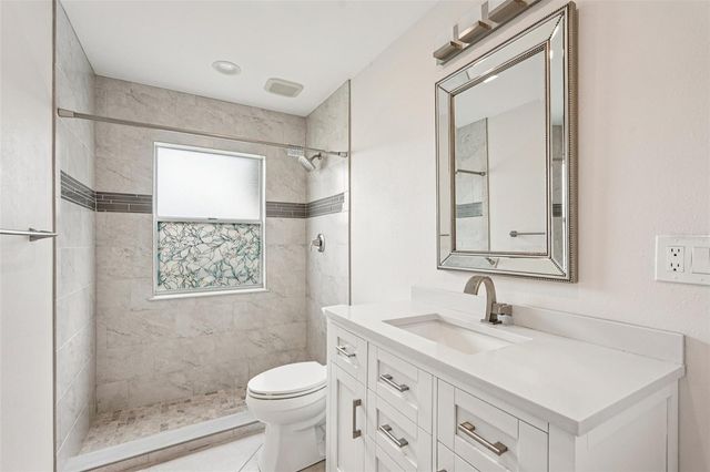 4808 61ST AVENUE TERRACE W, Bradenton, FL 34210