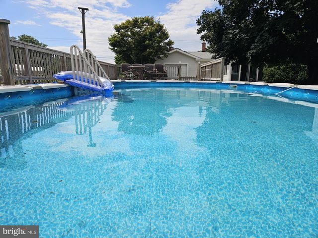 7015 WOODBINE RD, Woodbine, MD 21797