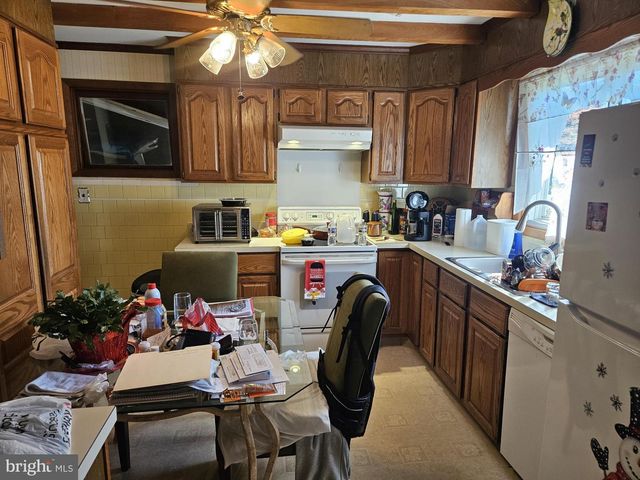 7015 WOODBINE RD, Woodbine, MD 21797