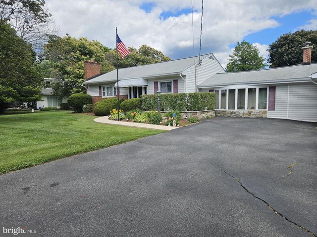 7015 WOODBINE RD, Woodbine, MD 21797