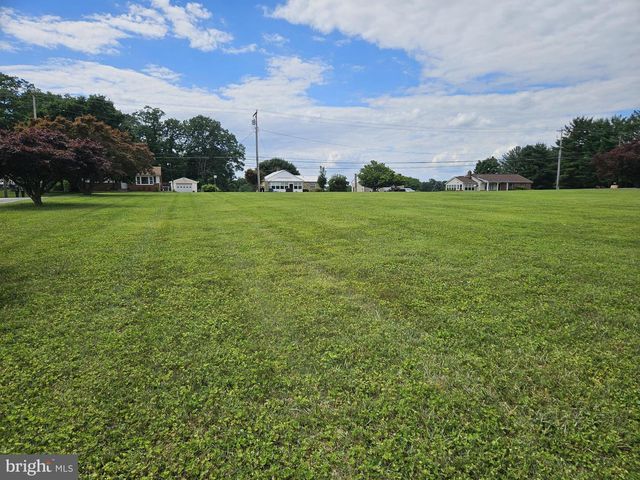 7015 WOODBINE RD, Woodbine, MD 21797