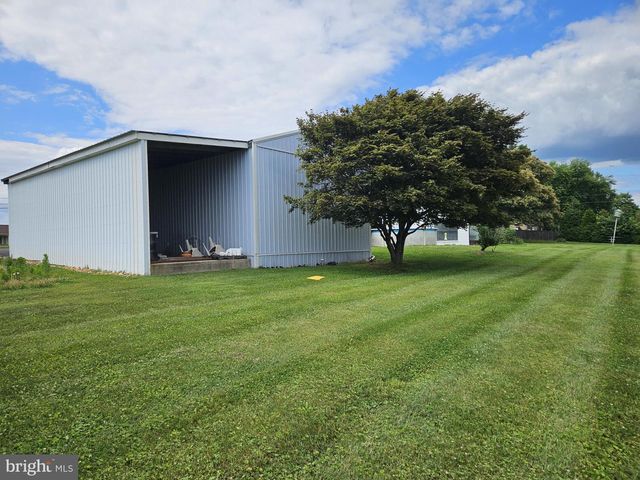 7015 WOODBINE RD, Woodbine, MD 21797