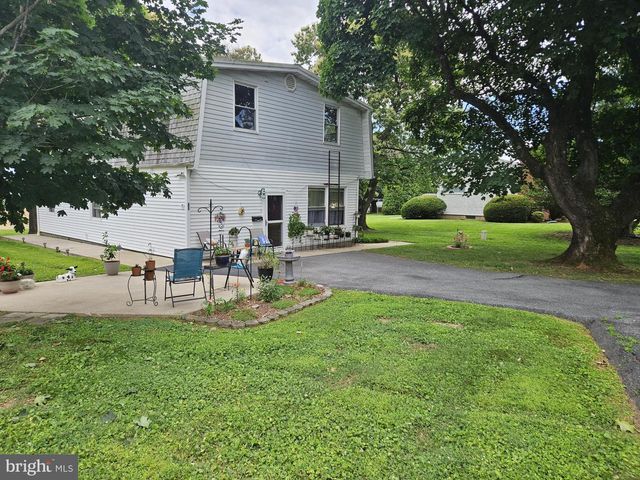 7015 WOODBINE RD, Woodbine, MD 21797