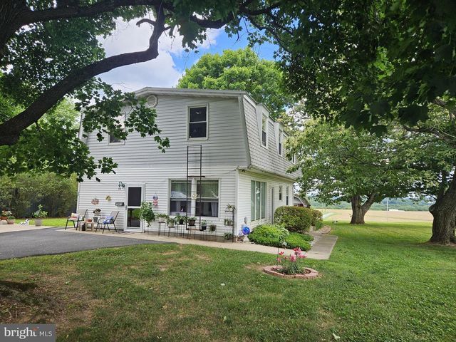 7015 WOODBINE RD, Woodbine, MD 21797