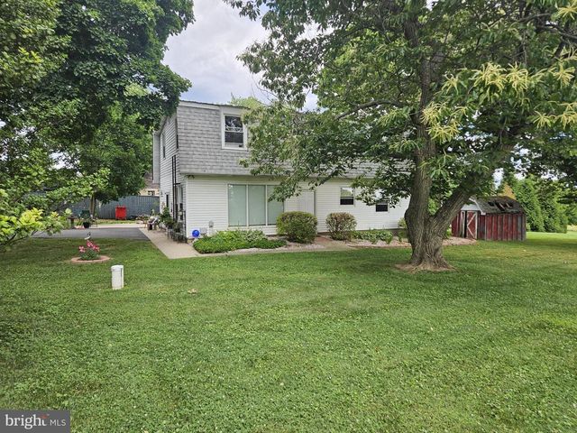 7015 WOODBINE RD, Woodbine, MD 21797