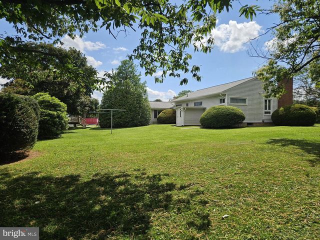 7015 WOODBINE RD, Woodbine, MD 21797