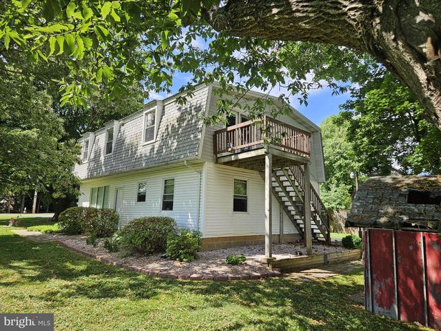 7015 WOODBINE RD, Woodbine, MD 21797