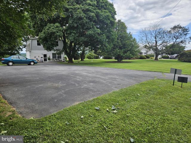 7015 WOODBINE RD, Woodbine, MD 21797