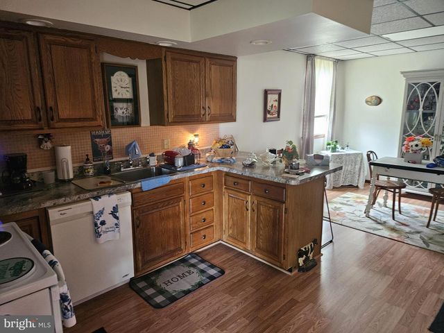 7015 WOODBINE RD, Woodbine, MD 21797