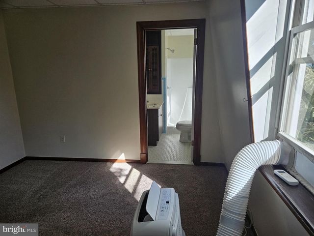 7015 WOODBINE RD, Woodbine, MD 21797