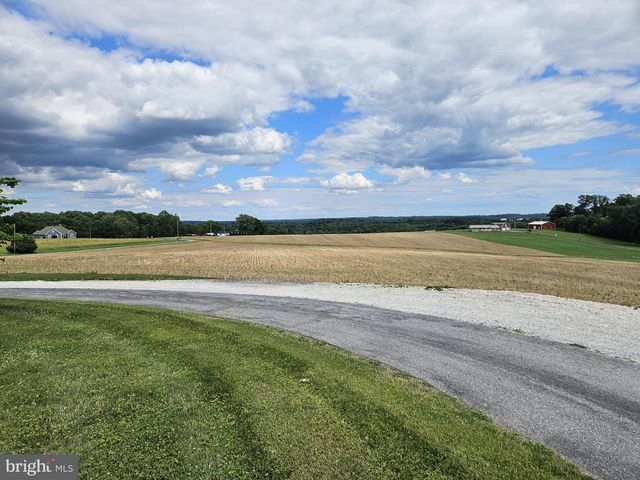 7015 WOODBINE RD, Woodbine, MD 21797