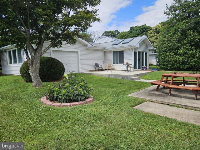 7015 WOODBINE RD, Woodbine, MD 21797