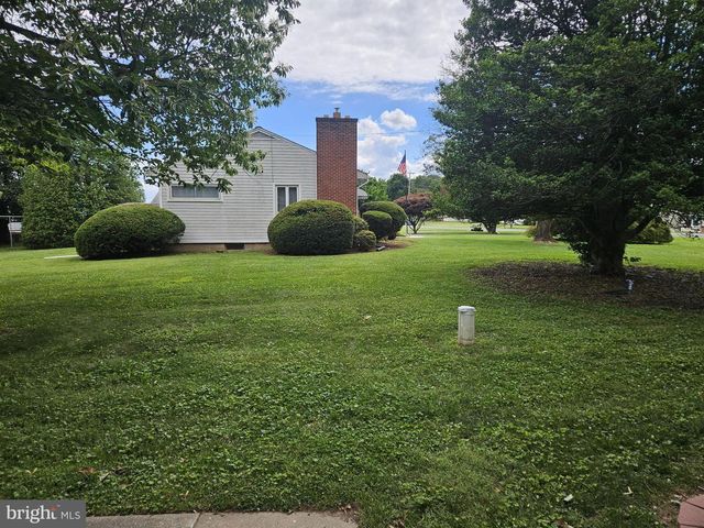 7015 WOODBINE RD, Woodbine, MD 21797