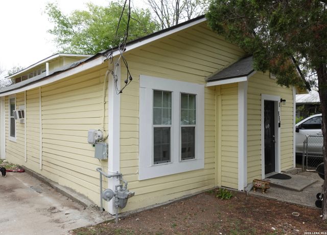 223 BEE ST, San Antonio, TX 78208