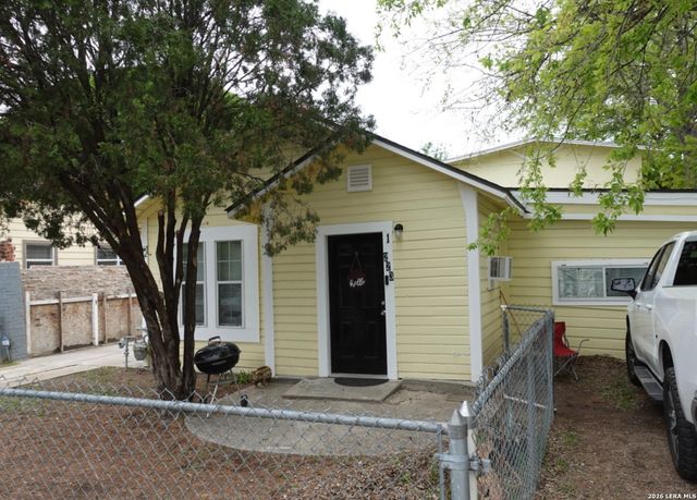 223 BEE ST, San Antonio, TX 78208