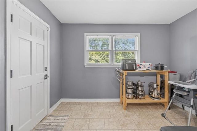 395 Dewberry Lane SE, Lindale, GA 30147