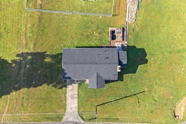 395 Dewberry Lane SE, Lindale, GA 30147