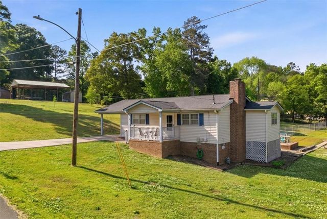 395 Dewberry Lane SE, Lindale, GA 30147