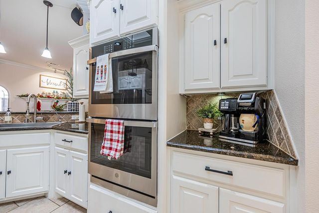 5304 London, Midland, TX 79707