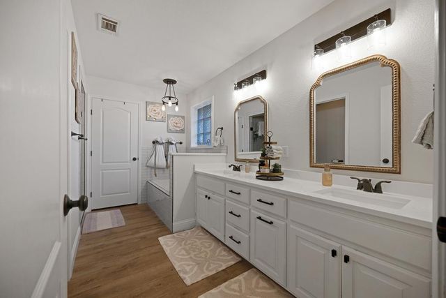 5304 London, Midland, TX 79707