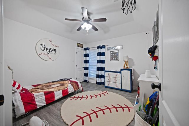 5304 London, Midland, TX 79707