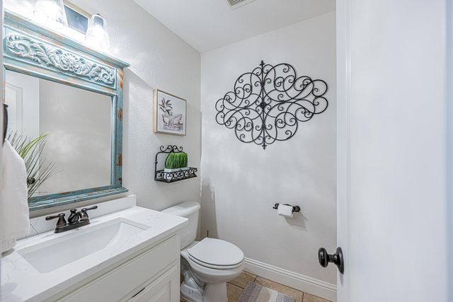 5304 London, Midland, TX 79707