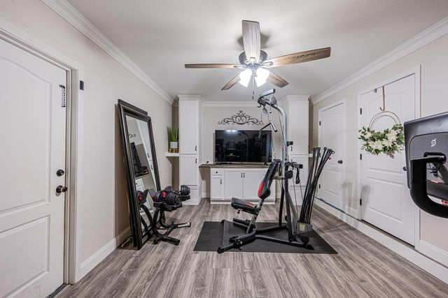 5304 London, Midland, TX 79707