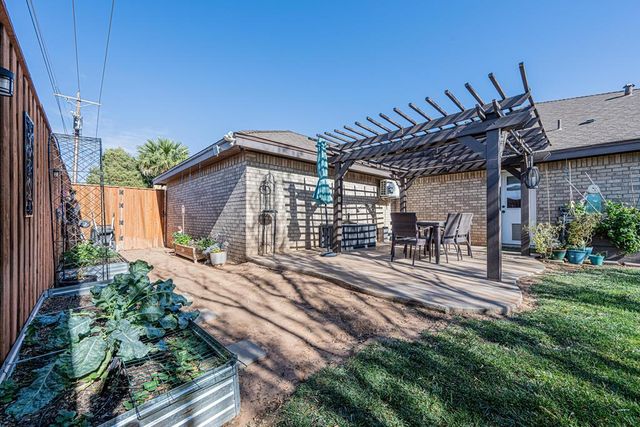 5304 London, Midland, TX 79707