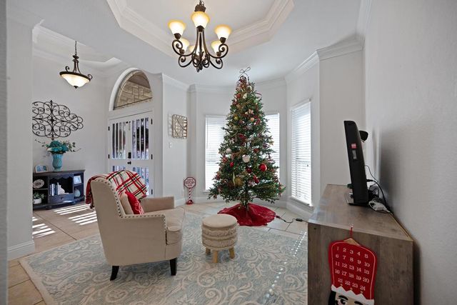 5304 London, Midland, TX 79707