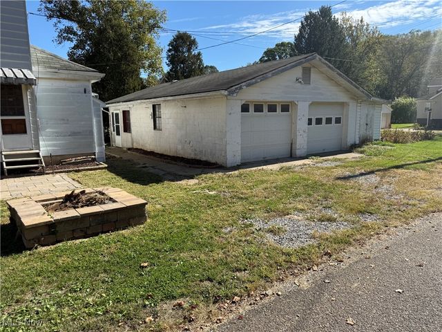 572 W Main Street, Adena, OH 43901