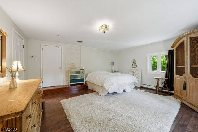 716 Colonial Rd, Franklin Lakes Boro, NJ 07417