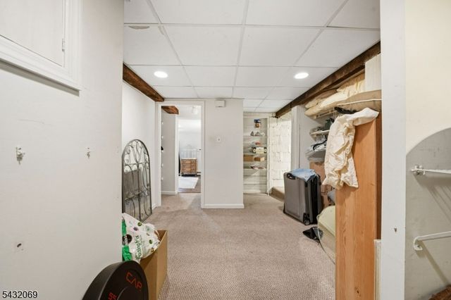 716 Colonial Rd, Franklin Lakes Boro, NJ 07417