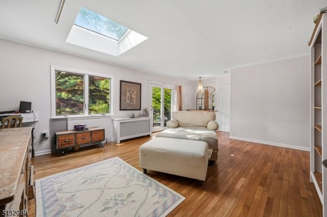 716 Colonial Rd, Franklin Lakes Boro, NJ 07417