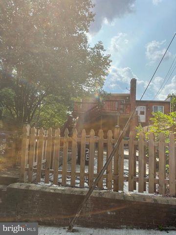 2201 14TH ST NE, Washington, DC 20018