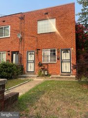 2201 14TH ST NE, Washington, DC 20018