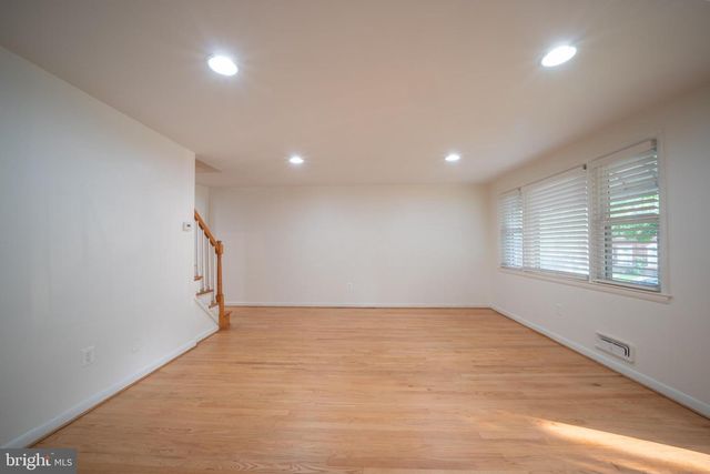 1106 LINDEN AVE, Halethorpe, MD 21227