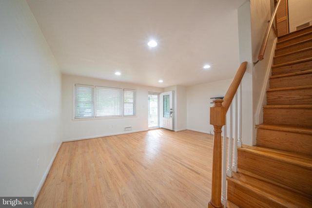 1106 LINDEN AVE, Halethorpe, MD 21227