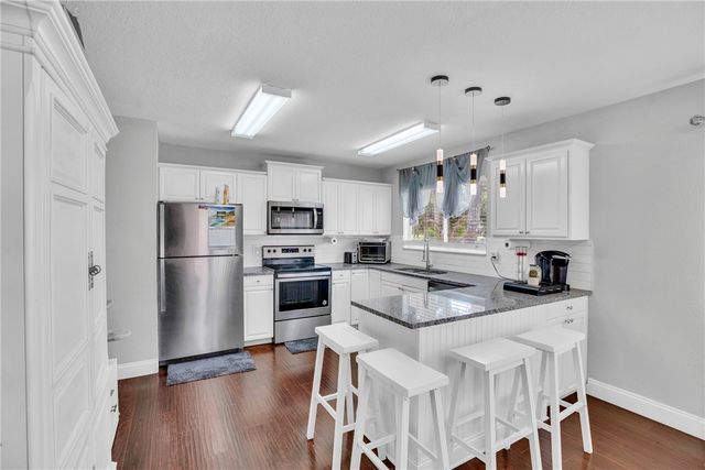 621 24th Street SW, Vero Beach, FL 32962