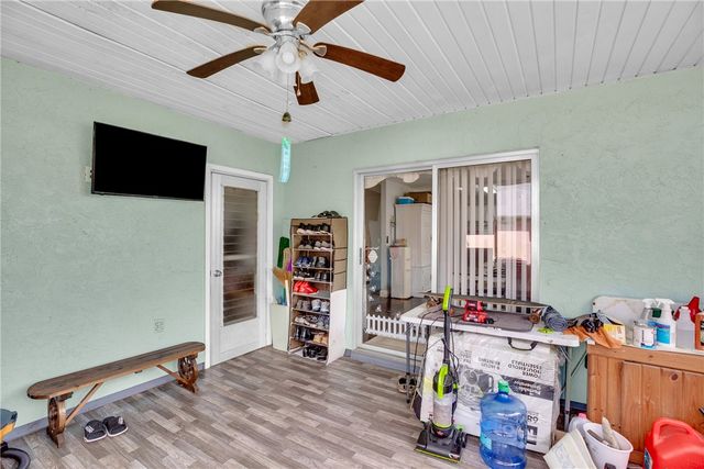 621 24th Street SW, Vero Beach, FL 32962