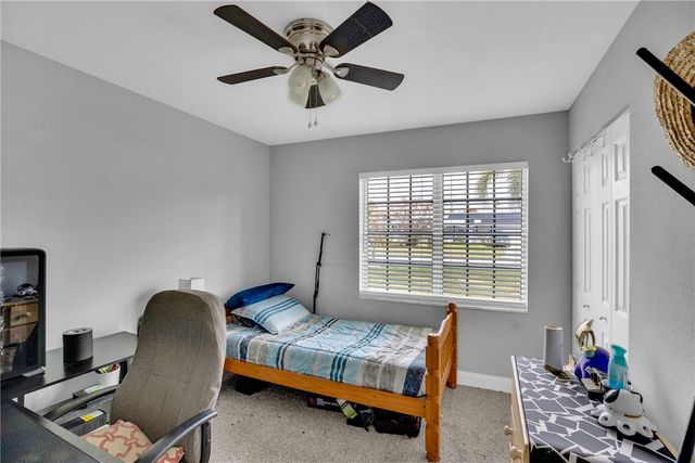 621 24th Street SW, Vero Beach, FL 32962