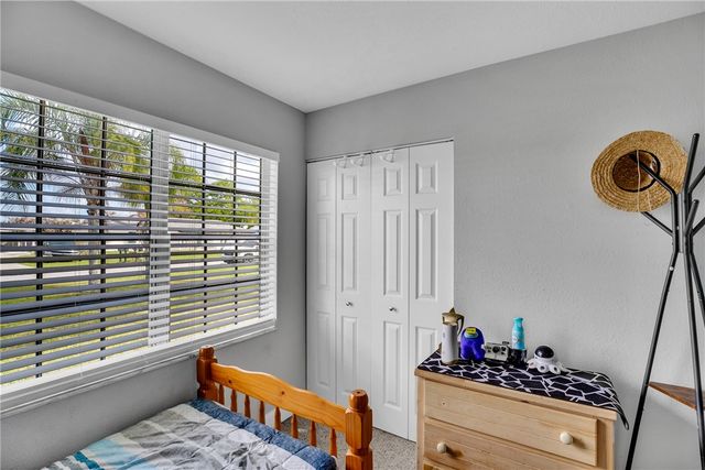 621 24th Street SW, Vero Beach, FL 32962