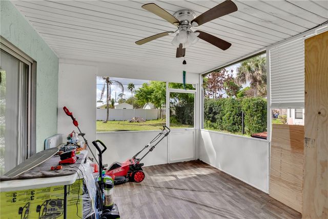 621 24th Street SW, Vero Beach, FL 32962