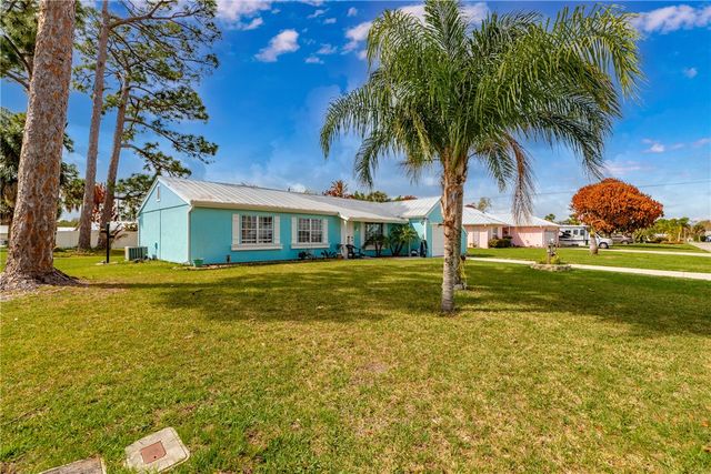 621 24th Street SW, Vero Beach, FL 32962