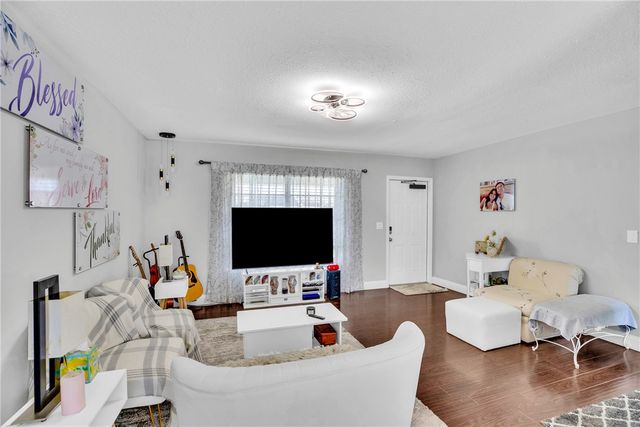 621 24th Street SW, Vero Beach, FL 32962