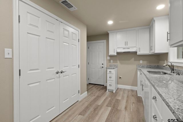 303 Campbell St, Daingerfield, TX 75638