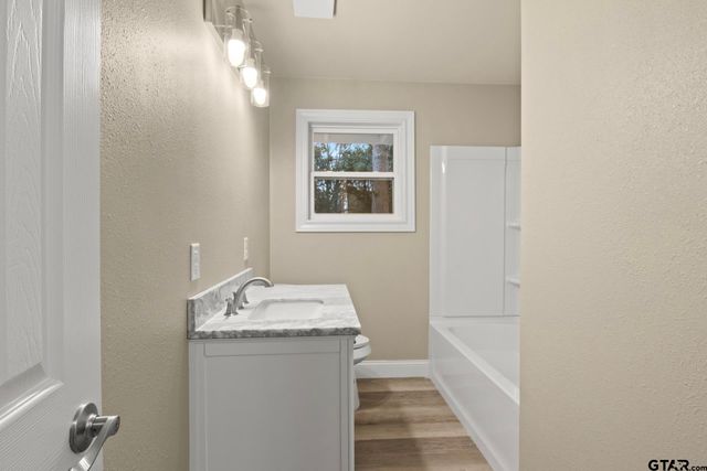 303 Campbell St, Daingerfield, TX 75638