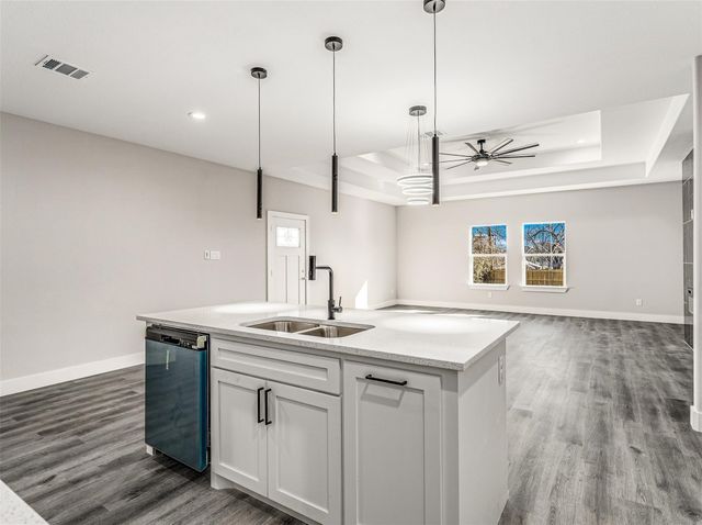 2610 S Ewing Avenue, Dallas, TX 75216
