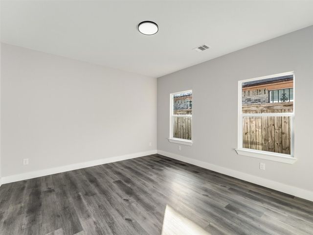 2610 S Ewing Avenue, Dallas, TX 75216